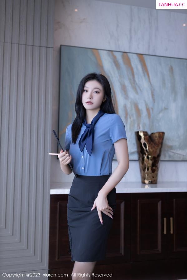 安然Maleah  [XiuRen]高清写真图 2023.09.19 No.7409 安然anran 黑丝美腿第3张图片